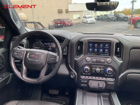 Used 2022 GMC Sierra 2500 AT4 w/ AT4 Premium Plus Package image 18