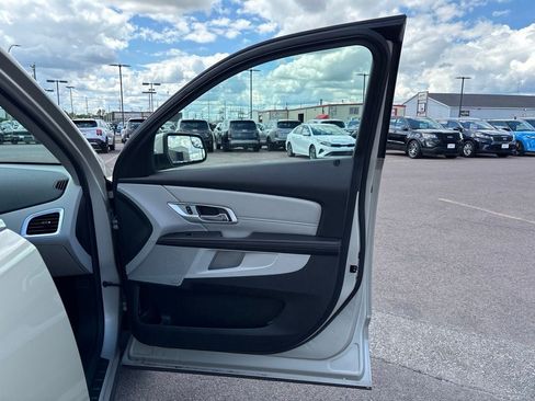 Used 2013 GMC Terrain SLT FWD image 33