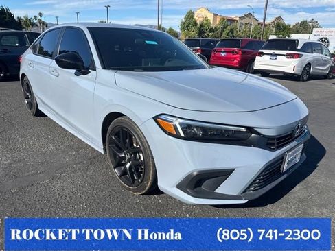 Used 2024 Honda Civic Sport image 4
