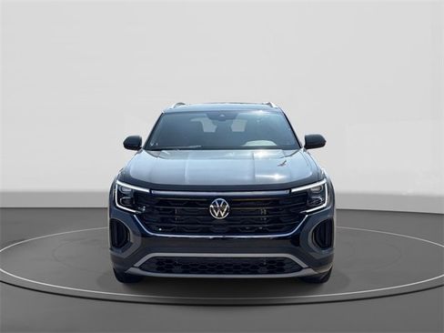 New 2026 Volkswagen Atlas Cross Sport SE image 2
