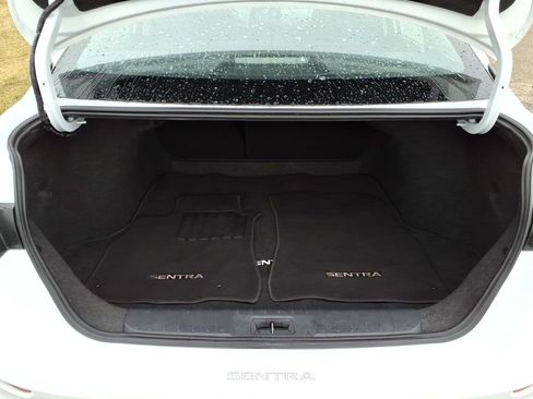 Certified 2025 Nissan Sentra SV FWD image 7