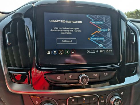 Certified 2023 Chevrolet Traverse Premier FWD image 14