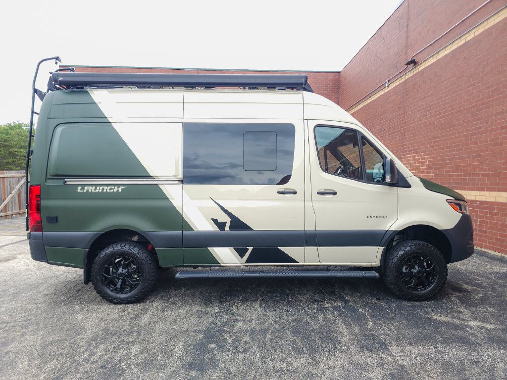 Used 2023 Mercedes-Benz Sprinter 2500 image 35