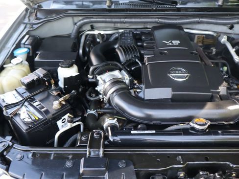 Used 2016 Nissan Frontier S AWD/4WD image 36