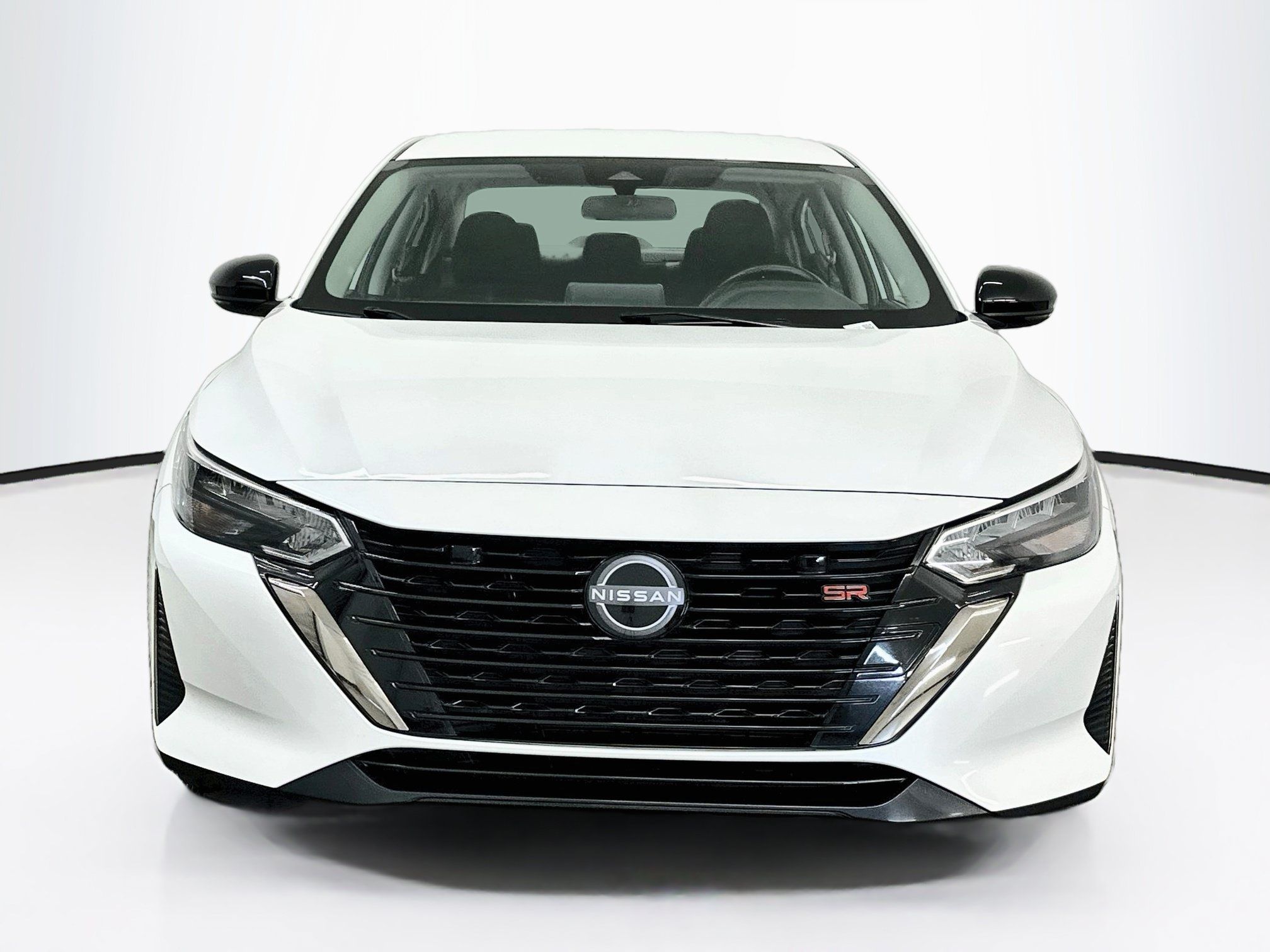 Used 2025 Nissan Sentra SR FWD image 2