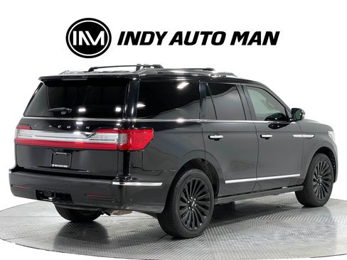 Used 2019 Lincoln Navigator Reserve AWD/4WD image 4