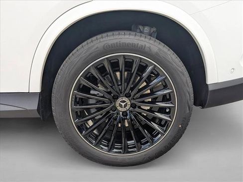 New 2026 Mercedes-Benz GLC 300 image 9