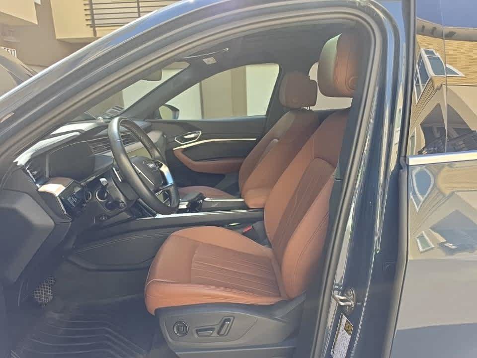 Used 2024 Audi Q8 e-tron Premium Plus AWD/4WD image 8