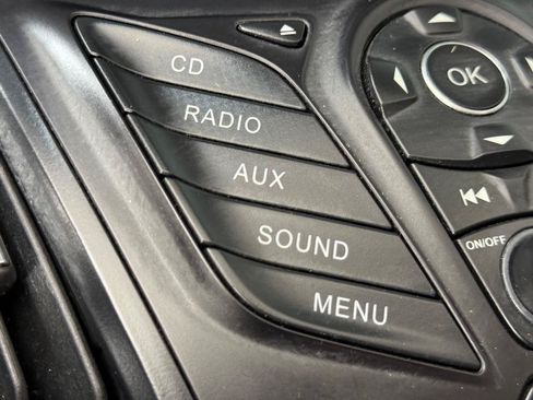 Used 2012 Ford Focus S FWD image 18