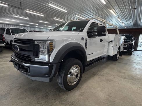 Used 2019 Ford F450 XL w/ Power Equipment Group image 6
