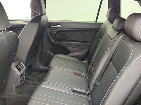 Used 2023 Volkswagen Tiguan SE R-Line FWD image 20
