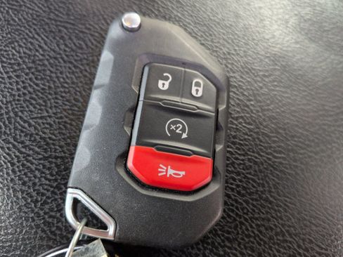 Used 2020 Jeep Wrangler Unlimited Rubicon w/ Uconnect 4C Nav & Sound Group AWD/4WD image 42