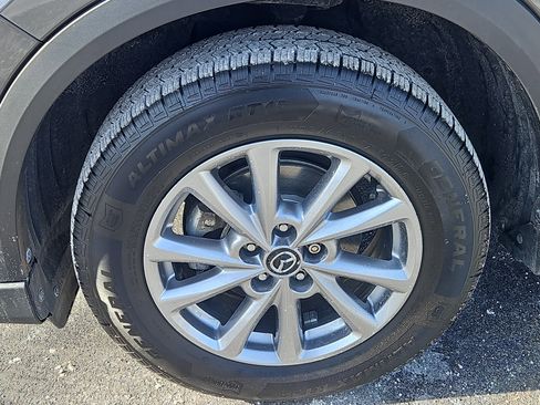 Used 2023 MAZDA CX-5 AWD 2.5 S w/ Preferred Package image 4