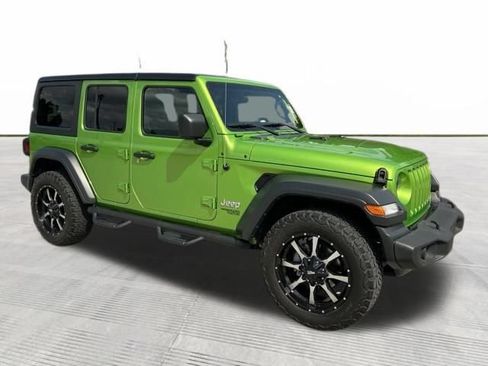Used 2018 Jeep Wrangler Unlimited Sport S AWD/4WD image 2