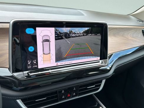 New 2026 Volkswagen Atlas SE FWD image 15