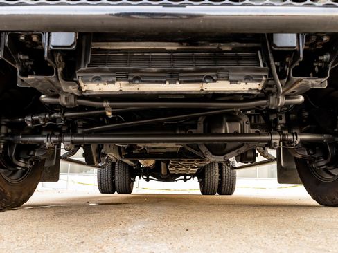 Used 2022 Ford F450 Platinum w/ FX4 Off-Road Package image 13