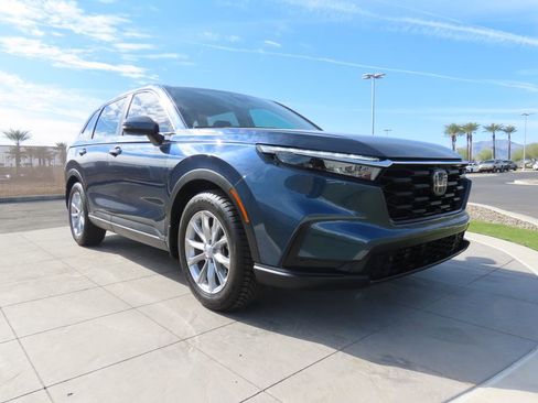 Used 2023 Honda CR-V EX-L image 3