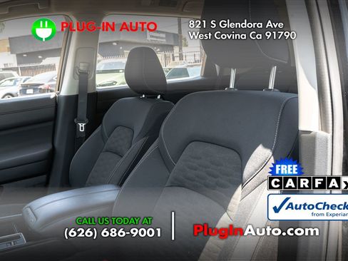 Used 2025 Nissan Pathfinder SV FWD image 6