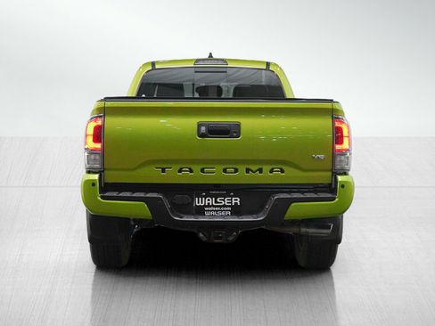 Used 2023 Toyota Tacoma TRD Sport w/ TRD Premium Sport Package AWD/4WD image 4