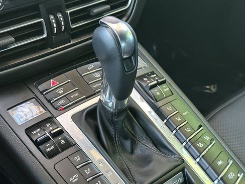 Used 2021 Porsche Macan GTS AWD/4WD image 17