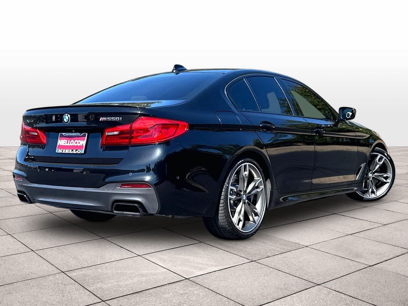 Used 2020 BMW M550i xDrive w/ Executive Package AWD/4WD image 16