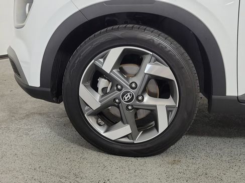 Used 2022 Hyundai Venue SEL w/ Cargo Package FWD image 9