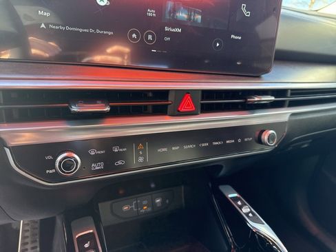 New 2025 Kia Sorento SX image 16