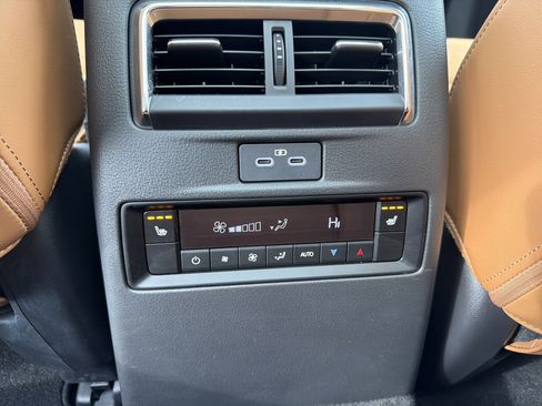 Certified 2025 MAZDA CX-70 3.3 Turbo S w/ Premium Plus image 59