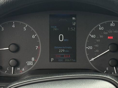 Used 2025 Toyota Corolla LE FWD image 16