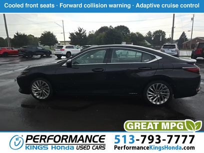 Used 2021 Lexus ES 300h w/ Accessory Package 2