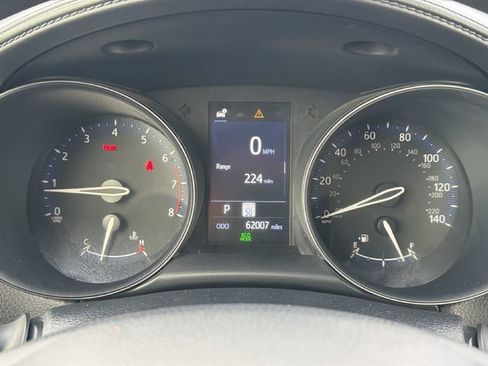 Used 2021 Toyota C-HR LE FWD image 17