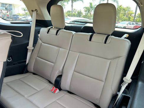 Used 2023 Ford Explorer XLT w/ Equipment Group 202A image 23