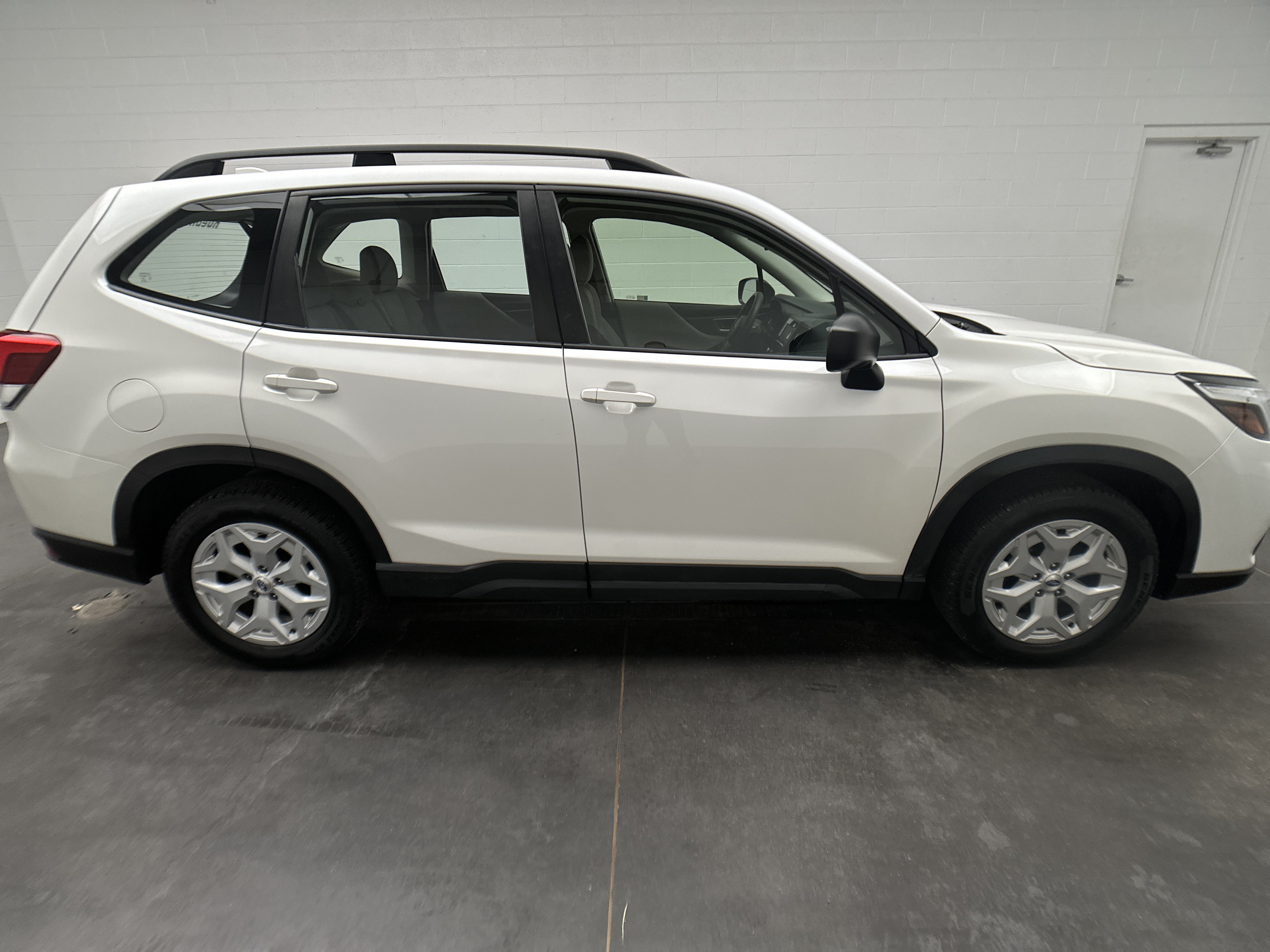 Used 2021 Subaru Forester AWD/4WD image 9