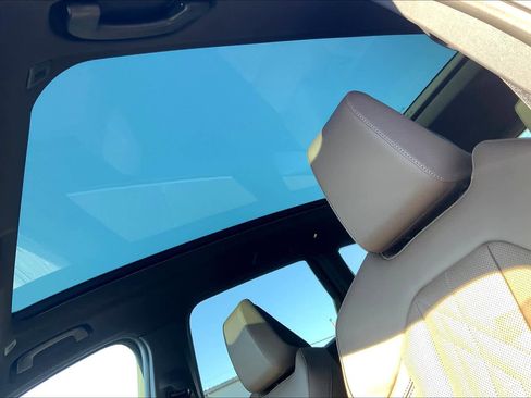 Used 2025 BMW X3 xDrive30i w/ Premium Package image 18