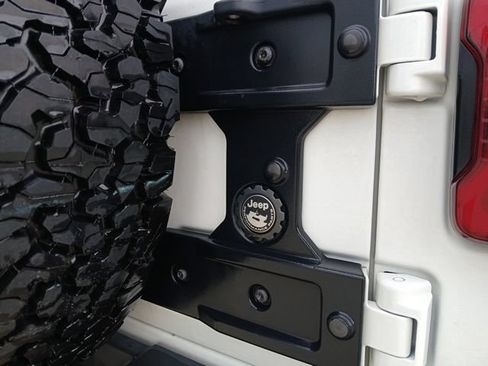 Used 2020 Jeep Wrangler Unlimited Rubicon AWD/4WD image 10