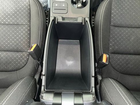 Used 2025 Ford Escape Active AWD/4WD image 10