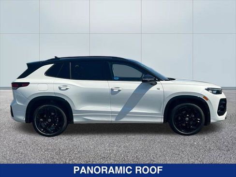 New 2026 Volkswagen Tiguan SE R-Line FWD image 5