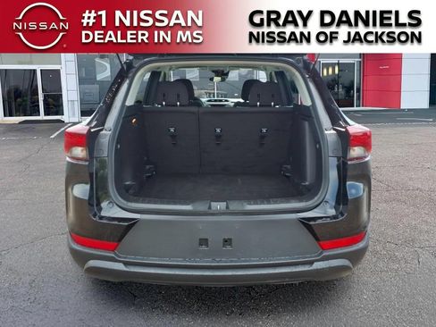 Used 2023 Chevrolet TrailBlazer LS FWD image 8