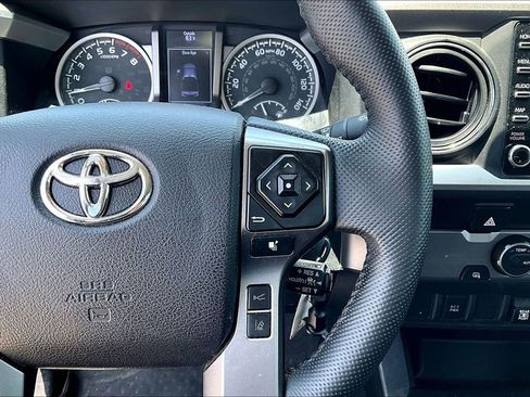 Used 2021 Toyota Tacoma SR5 RWD image 25