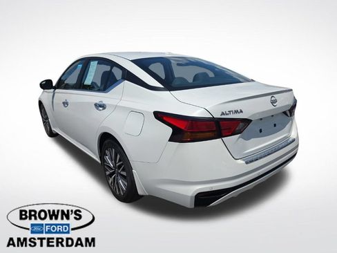 Used 2023 Nissan Altima 2.5 SV FWD image 6