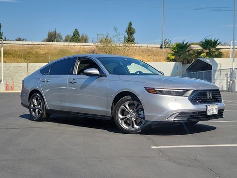 Certified 2024 Honda Accord EX-L image 1