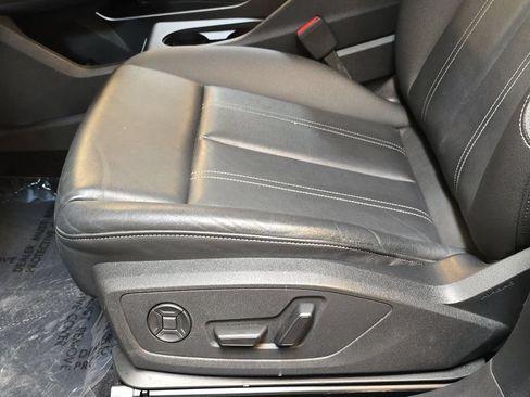 Certified 2023 Audi Q4 e-tron Premium Plus RWD image 20