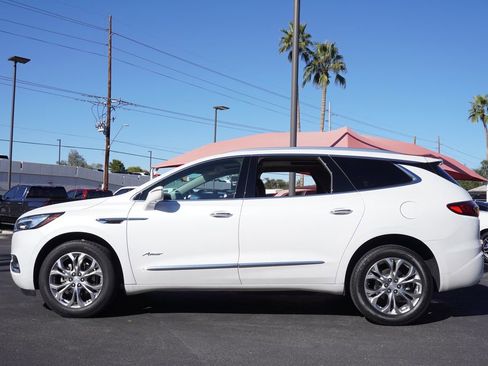 Used 2020 Buick Enclave Avenir w/ Avenir Technology Package image 2