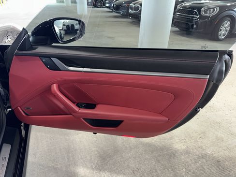 Used 2023 Porsche 911 Carrera S image 9