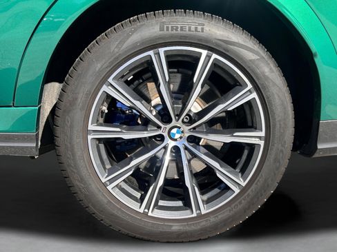 Used 2025 BMW X6 M60i image 7