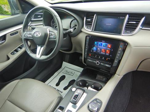 Used 2023 INFINITI QX50 Luxe AWD/4WD image 5