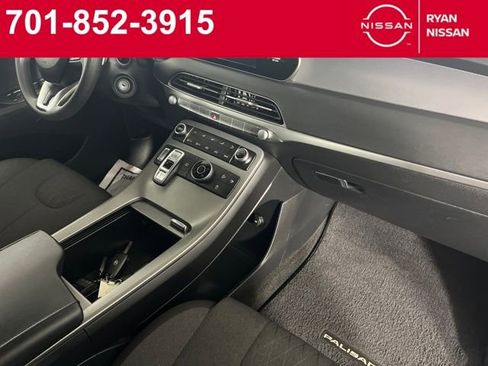 Used 2022 Hyundai Palisade SE image 30