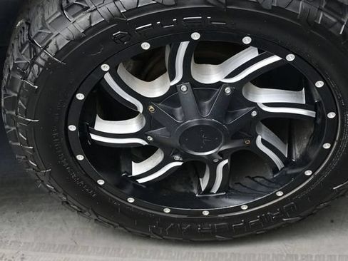Used 2016 Chevrolet Silverado 2500 LT AWD/4WD image 28