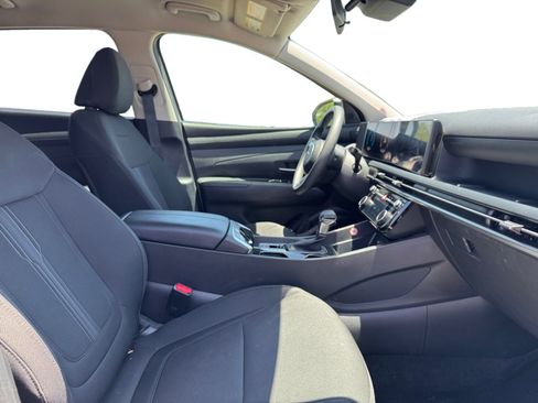 Used 2025 Hyundai Tucson SEL FWD image 17
