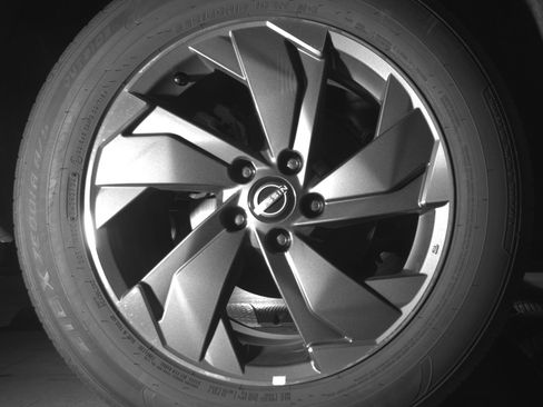 Used 2025 Nissan Rogue SV image 15